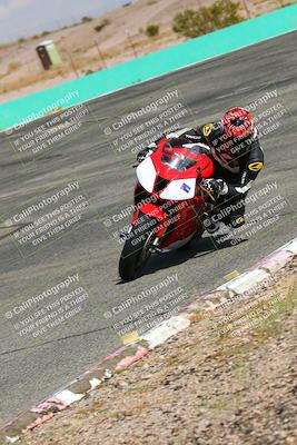 media/Oct-15-2022-TrackXperience (Sat) [[8f70b8b0be]]/Group 2/session 4 turn 1/